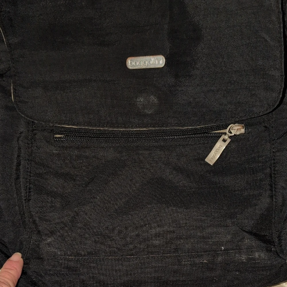 Baggallini Black Messenger Bag